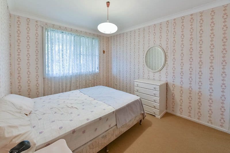 73 Pinaroo Crescent, Bradbury - Thumbnail 6
