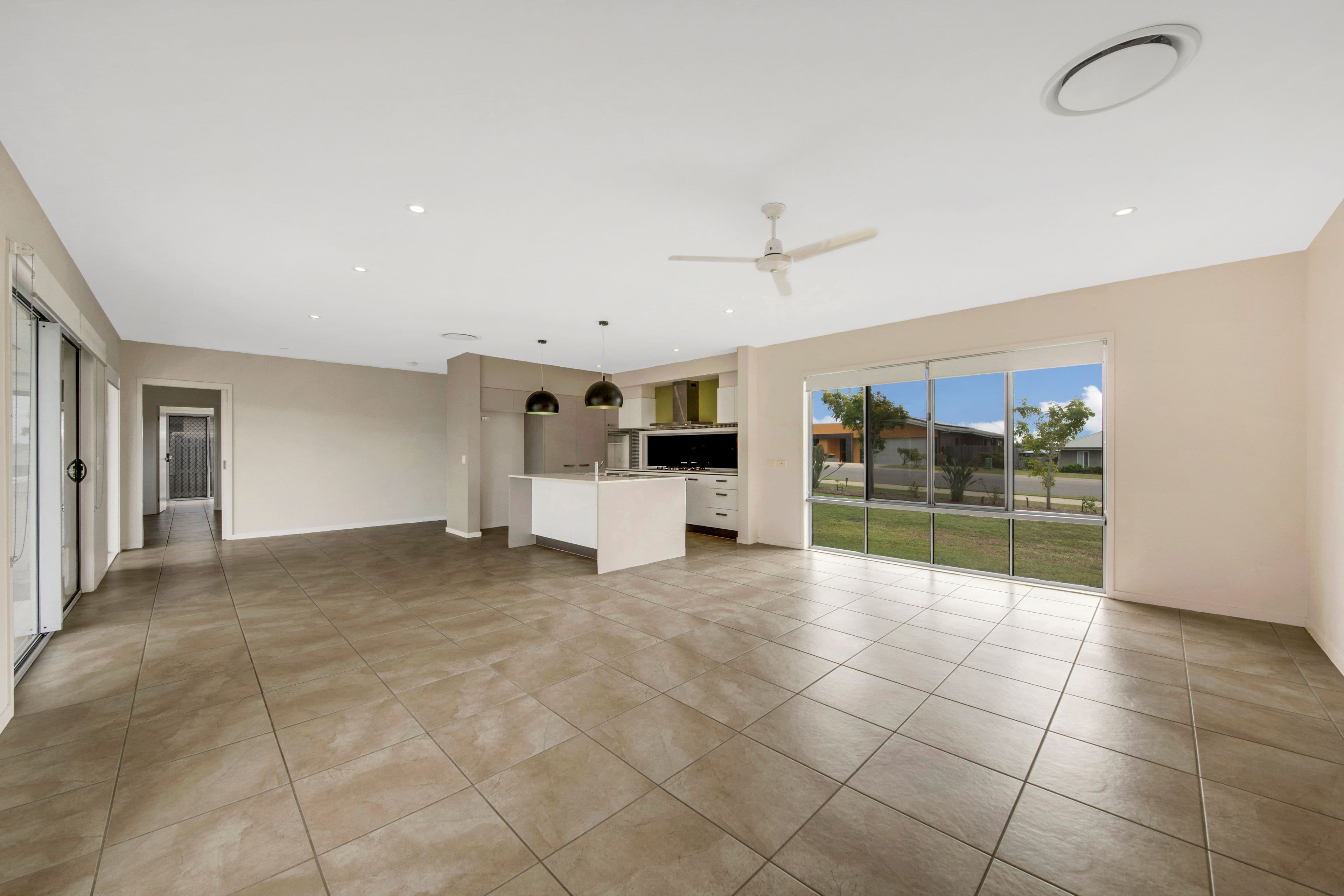 135 Emmadale Drive, New Auckland QLD 4680, New Auckland - Thumbnail 5