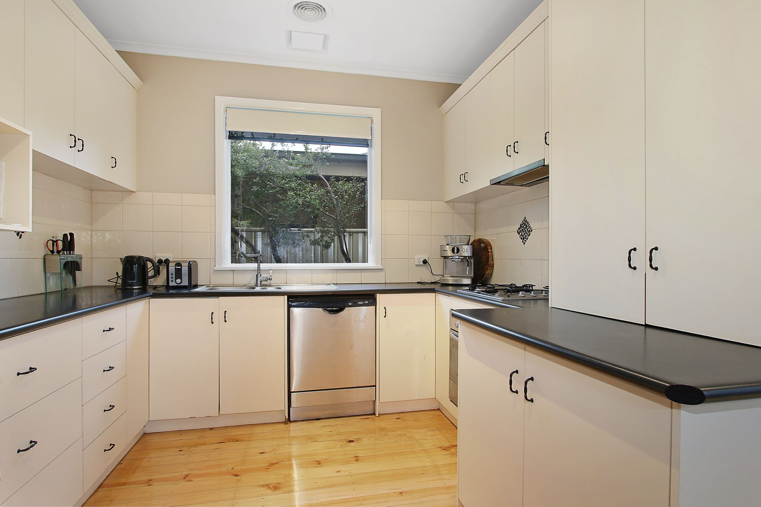 39 Clarke Street, Benalla VIC 3672, Benalla - Thumbnail 4