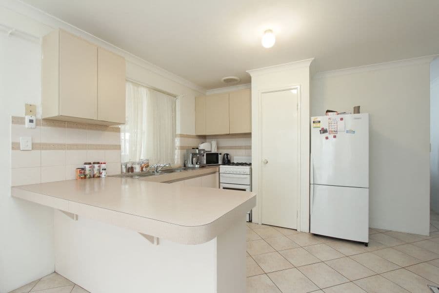 11 Pikes Close, Caversham WA 6055, Caversham - Thumbnail 4
