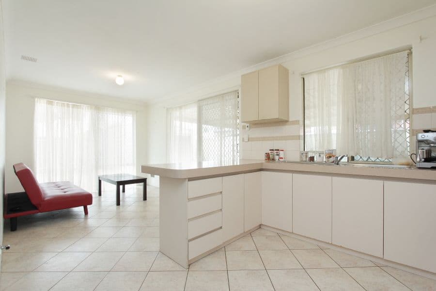11 Pikes Close, Caversham WA 6055, Caversham - Thumbnail 5