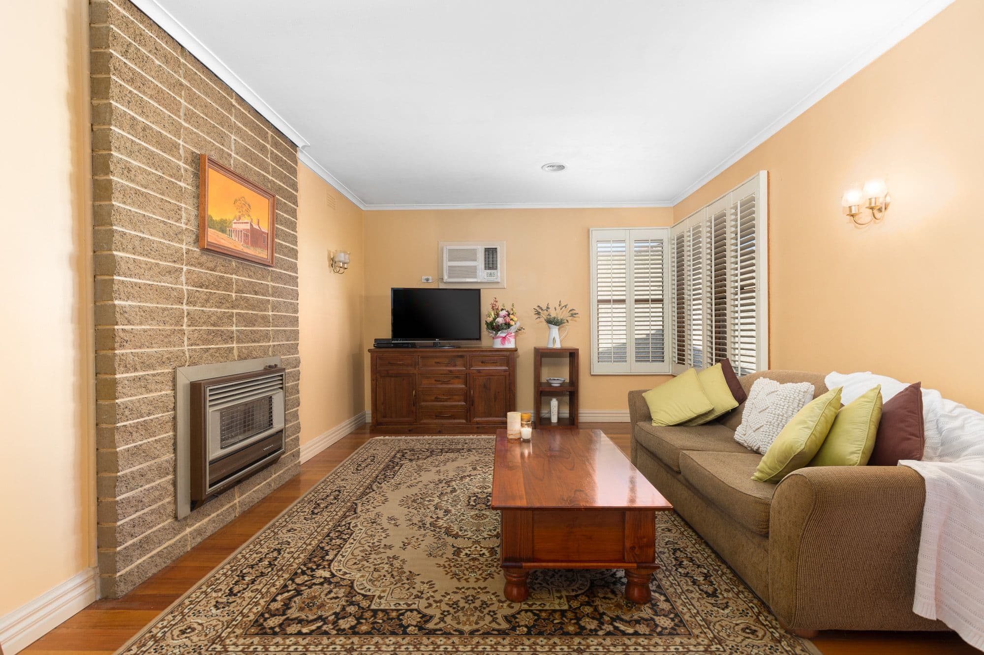 20 Grant Avenue, Werribee VIC 3030, Werribee - Thumbnail 2