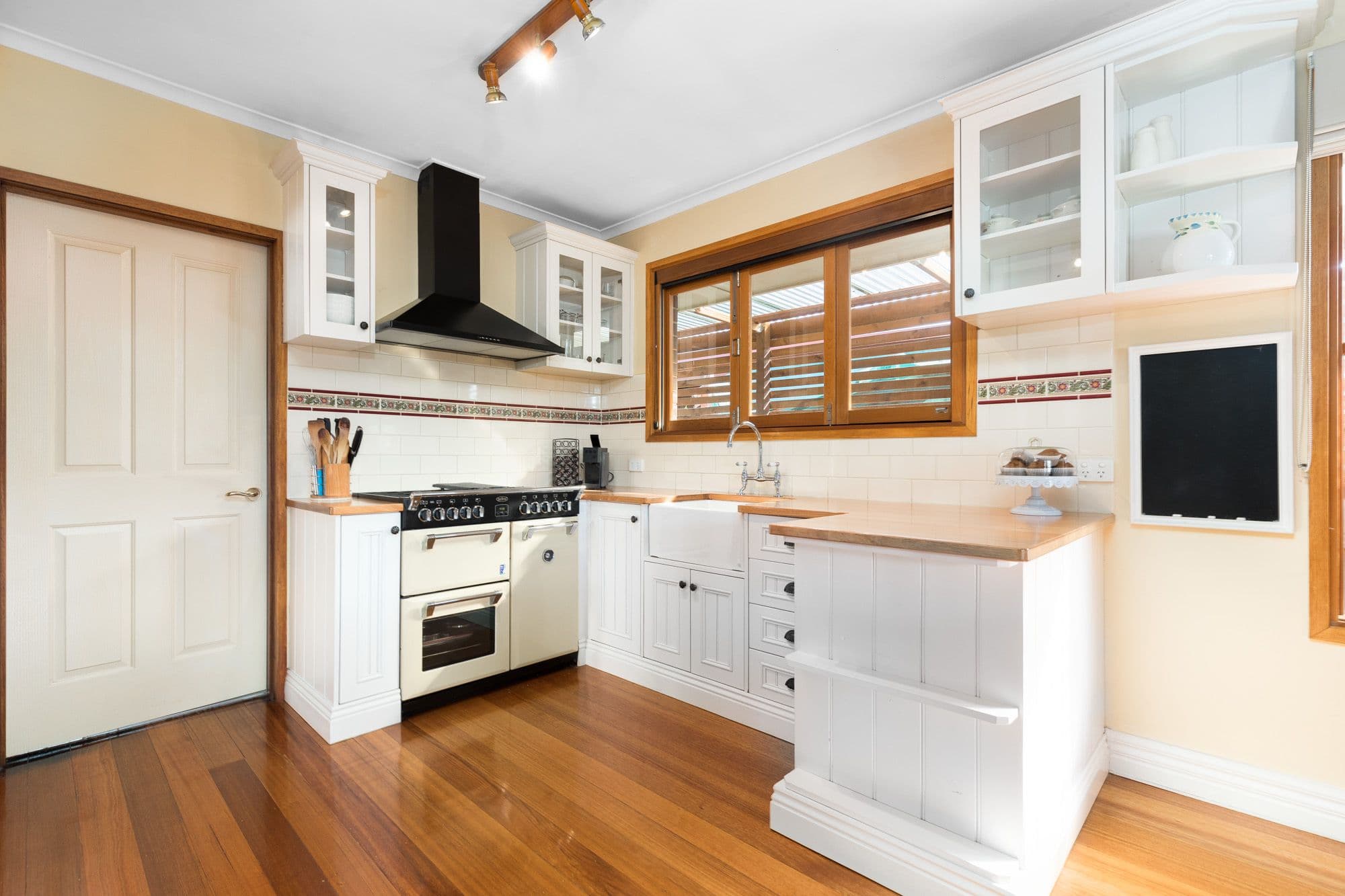 20 Grant Avenue, Werribee VIC 3030, Werribee - Thumbnail 3