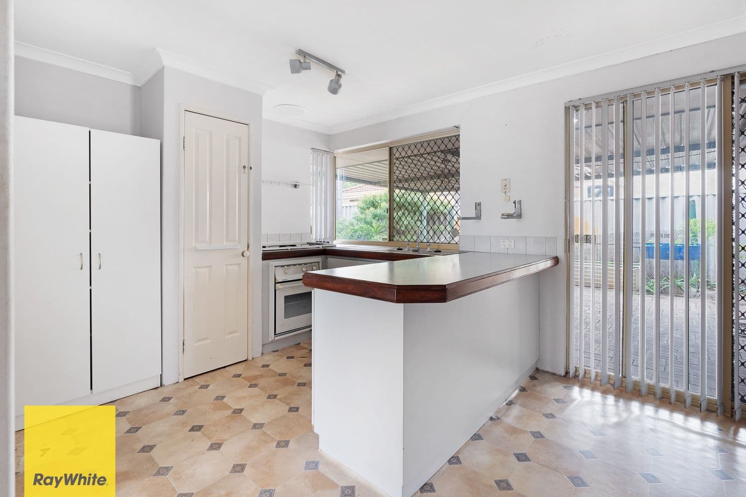 1 Addlewell Glen, Kiara WA 6054, Kiara - Thumbnail 7