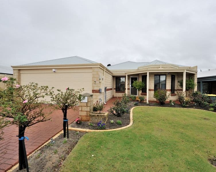 10 Rocklea Crescent, ELLENBROOK WA 6069, Ellenbrook - Image 1