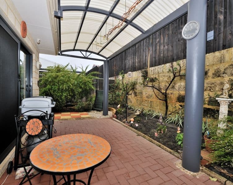 10 Rocklea Crescent, ELLENBROOK WA 6069, Ellenbrook - Thumbnail 4