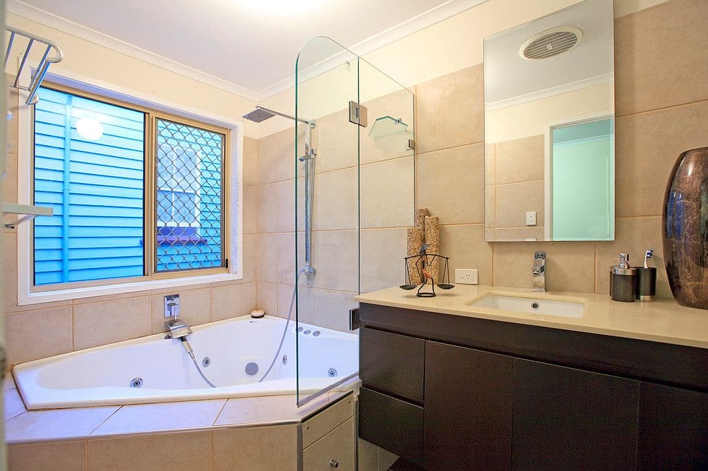 10 Victoria Street, BALMORAL QLD 4171, Balmoral - Thumbnail 5