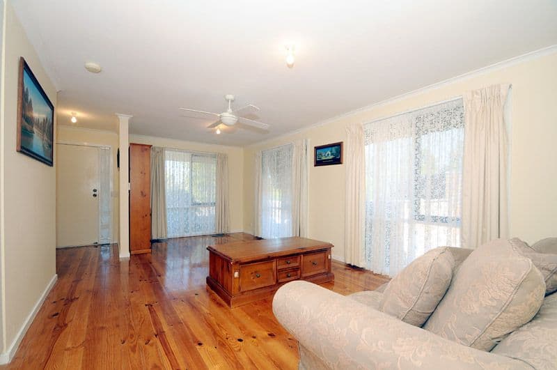 14 Metcalf Crescent, ROWVILLE VIC 3178, Rowville - Thumbnail 4