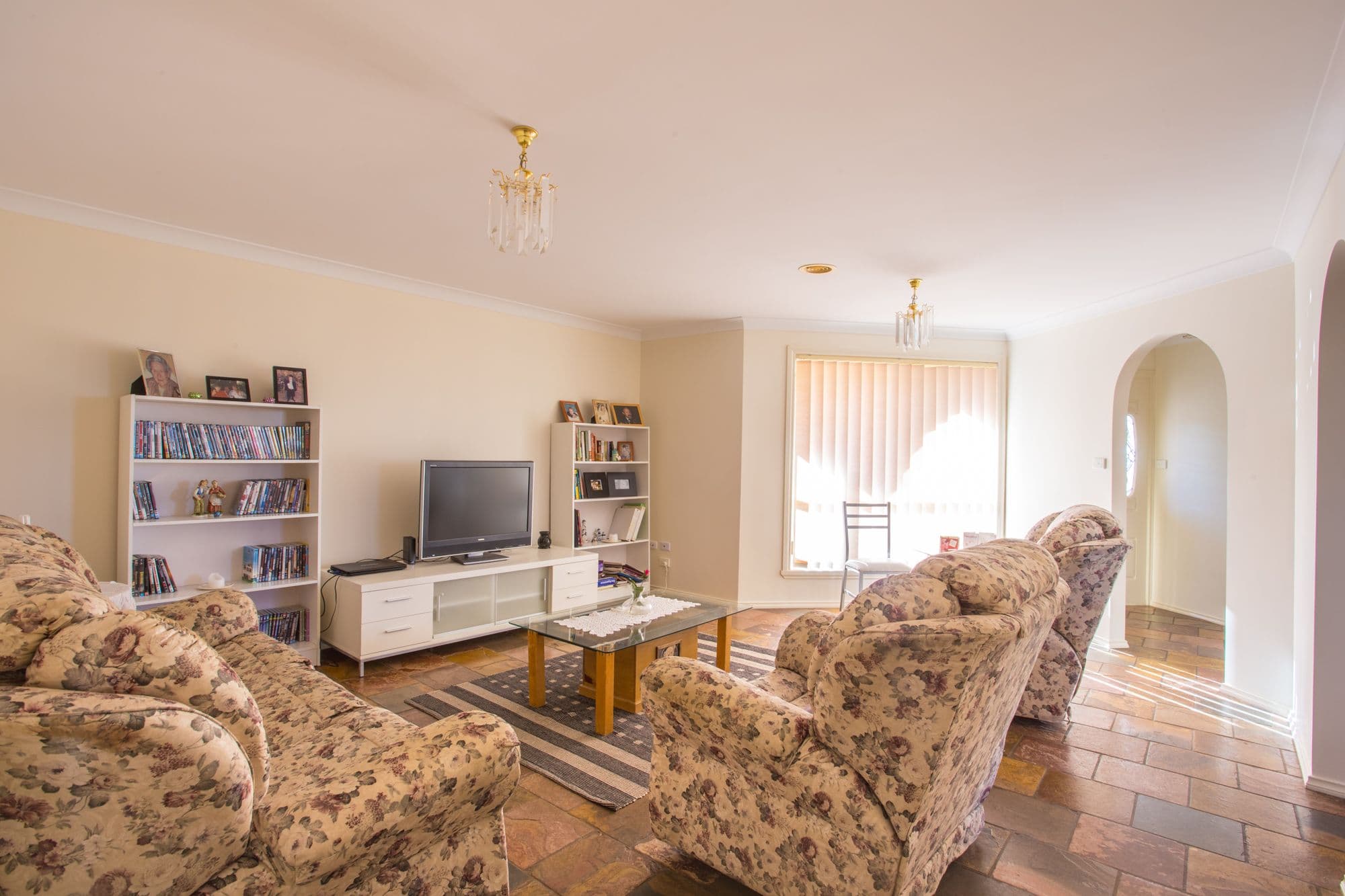4 Madison Way, Orange - Thumbnail 3