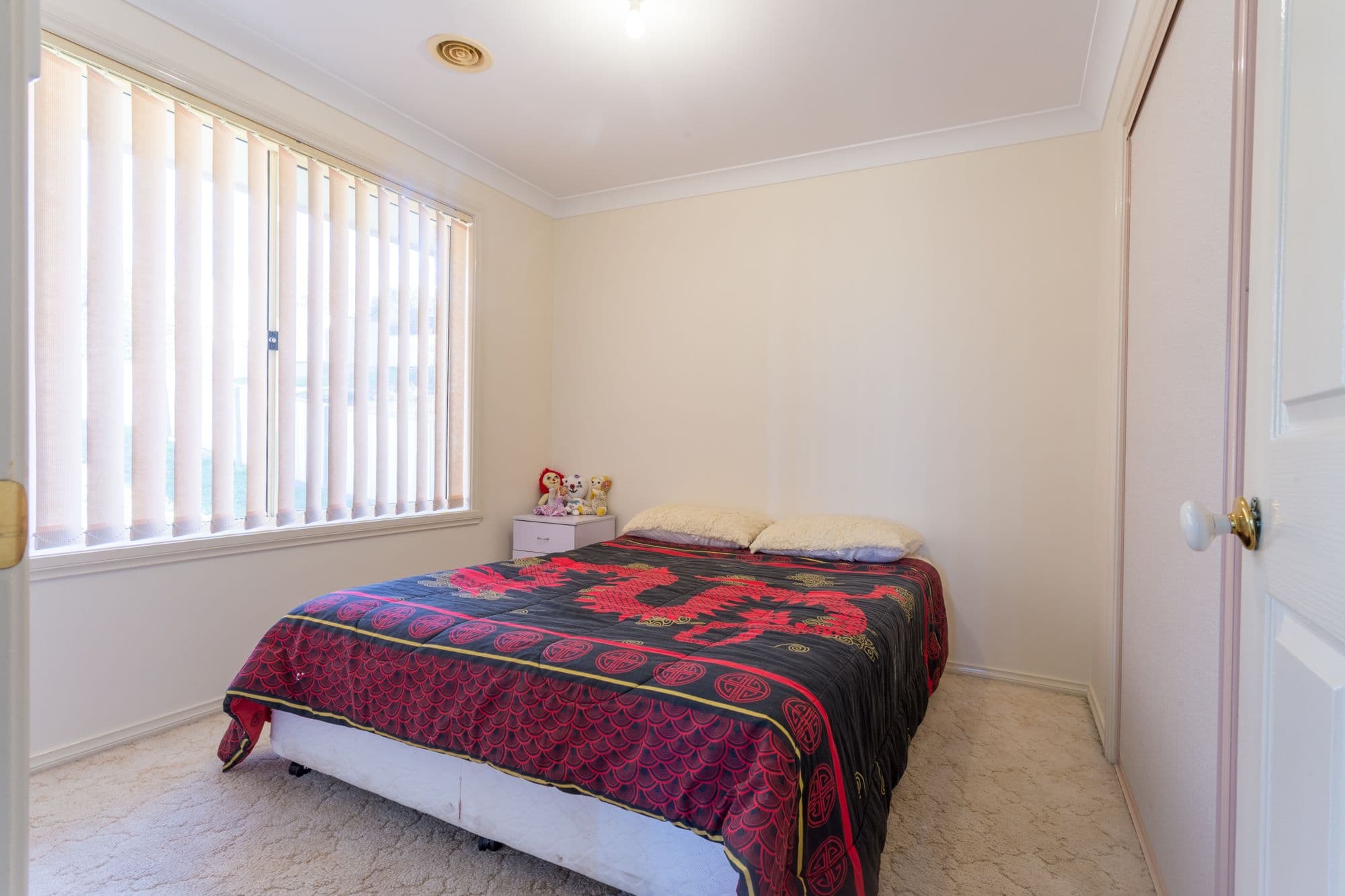 4 Madison Way, Orange - Thumbnail 5