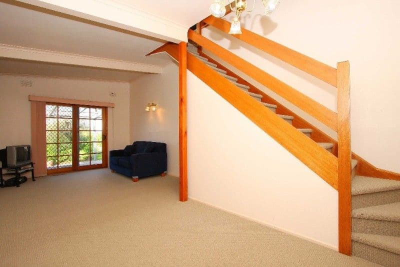 38 Ibbottson Street, WATSONIA VIC 3087, Watsonia - Thumbnail 5