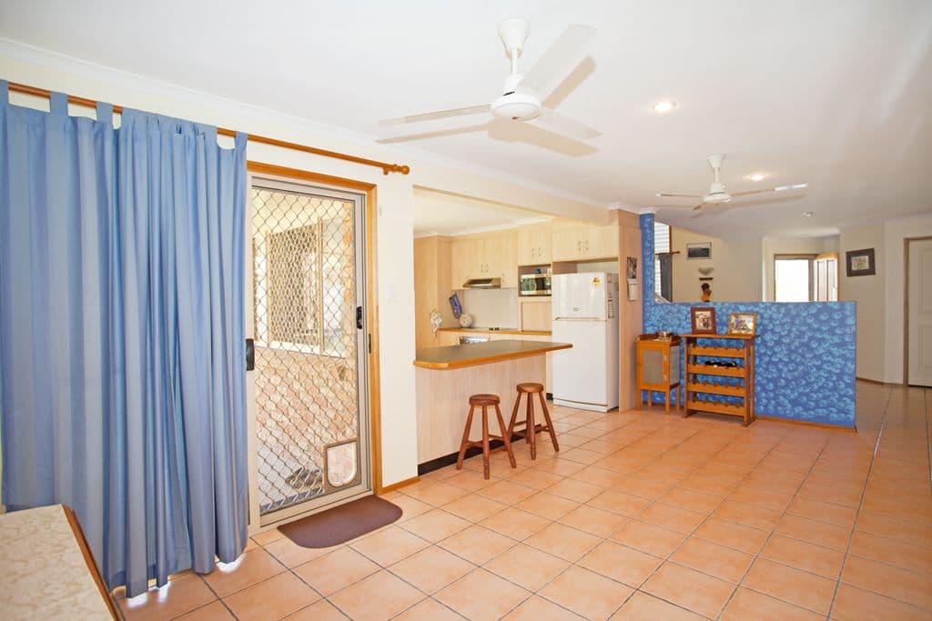 16 Nadina Street, BEACONSFIELD QLD 4740, Beaconsfield - Thumbnail 3