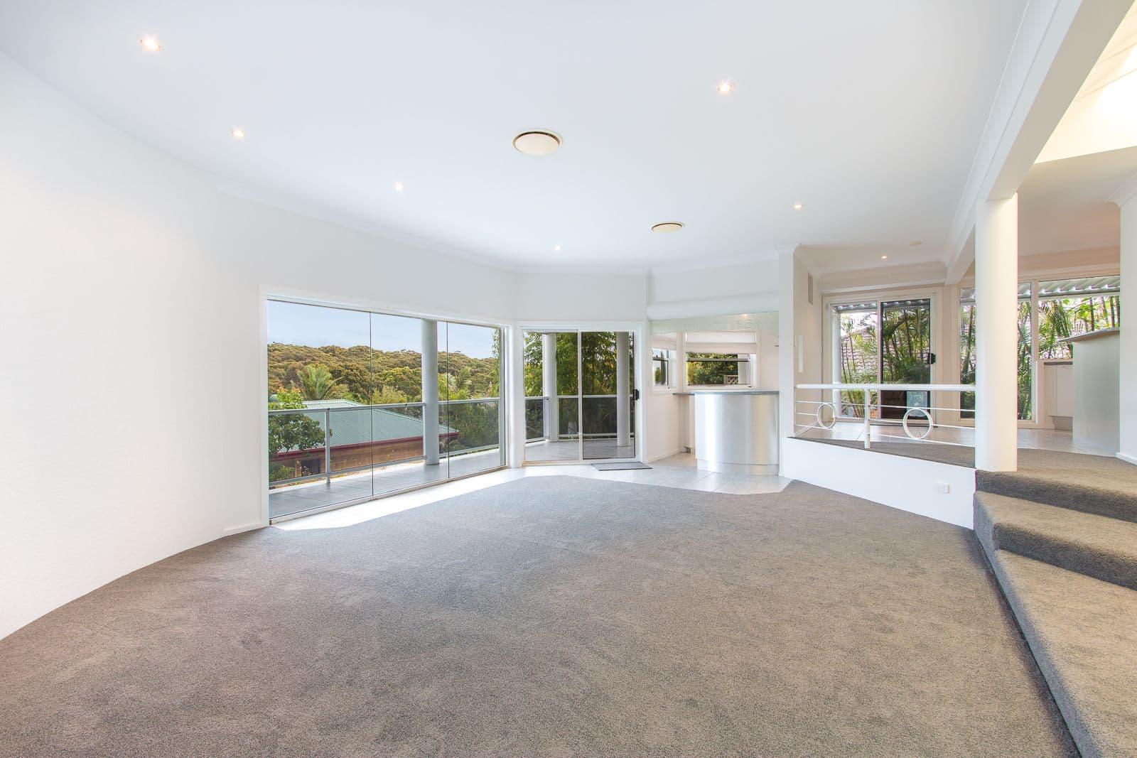 27 Burwood Road, Whitebridge - Thumbnail 8