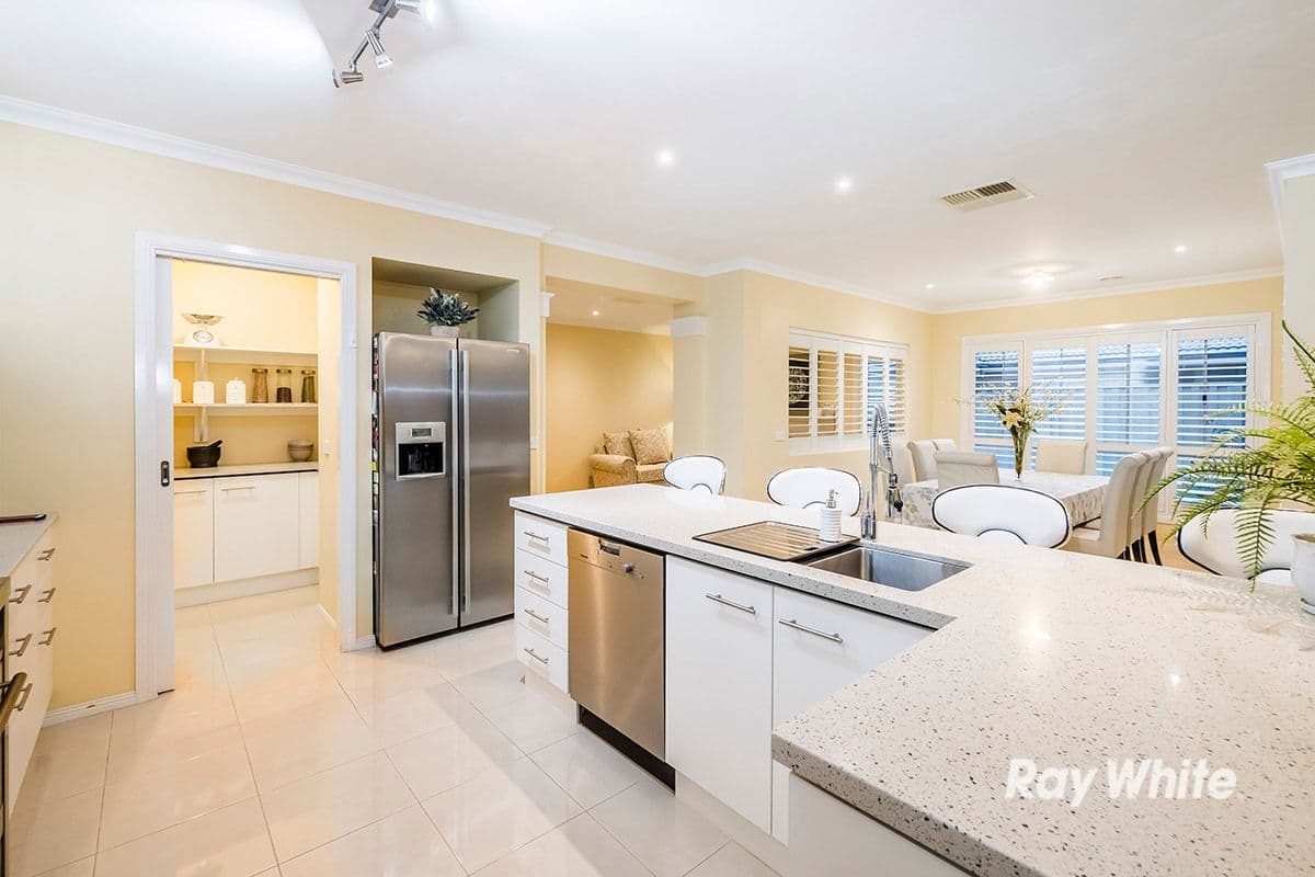 29 Bowyer Avenue, Cranbourne East VIC 3977, Cranbourne East - Thumbnail 4