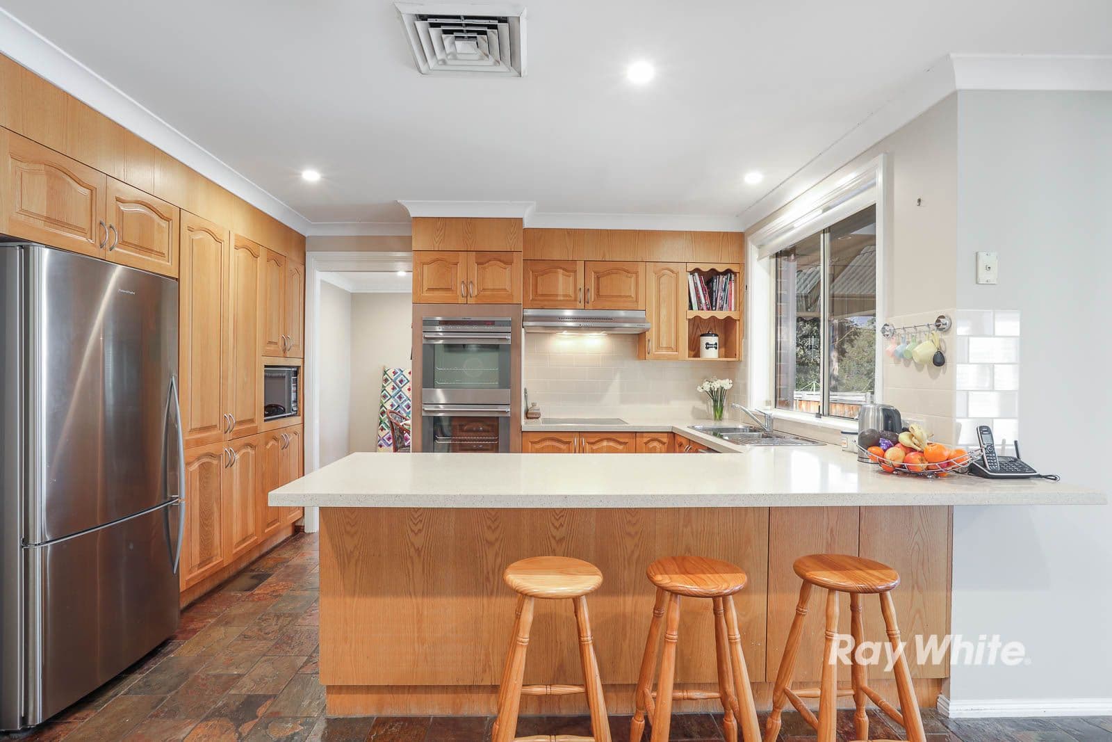 48 Gooraway Drive, Castle Hill - Thumbnail 4
