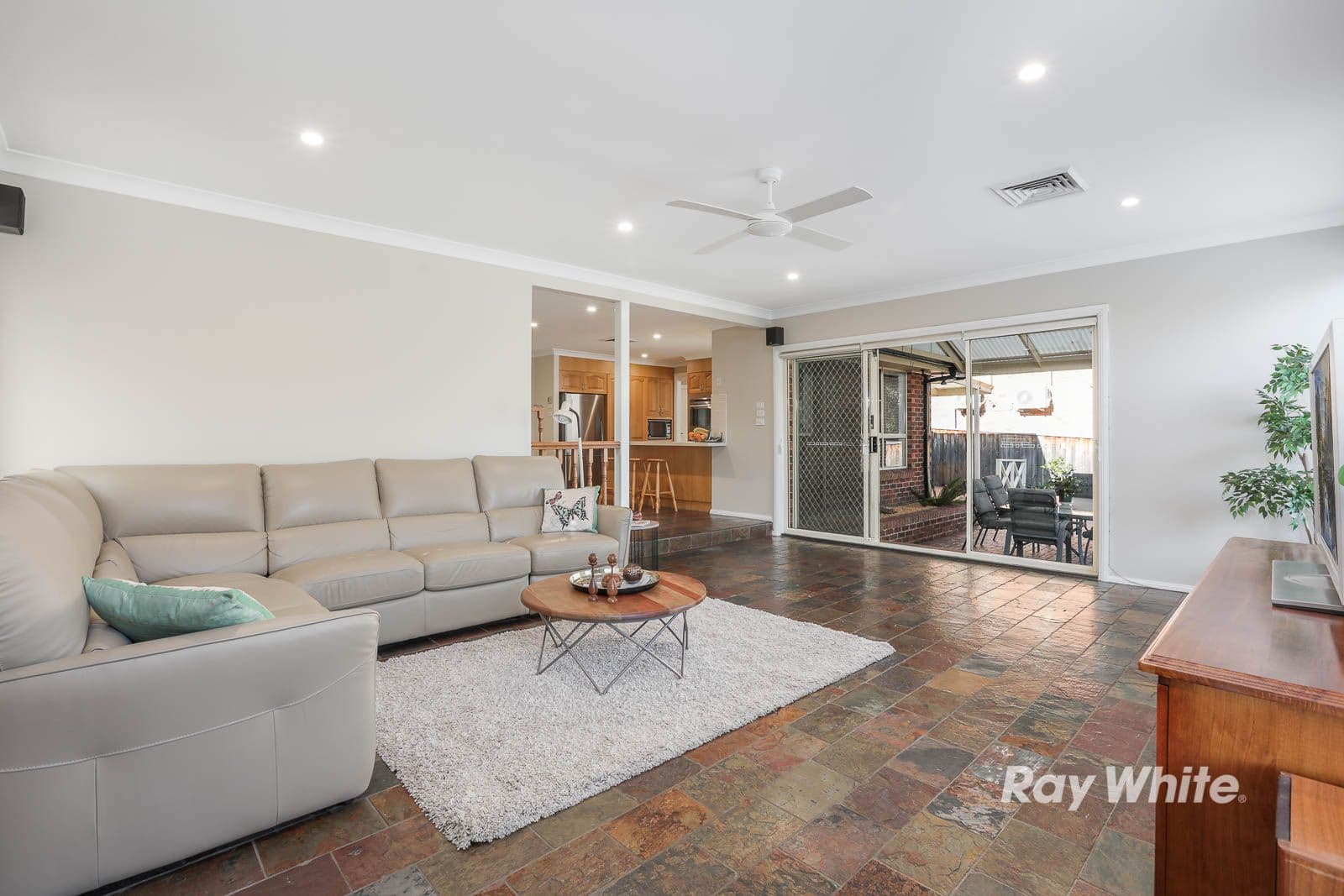 48 Gooraway Drive, Castle Hill - Thumbnail 5