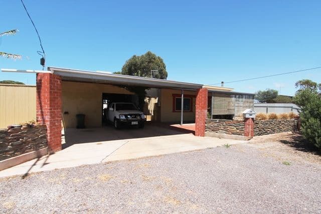 35 Lincoln Highway, COWELL SA 5602, Cowell - Image 1