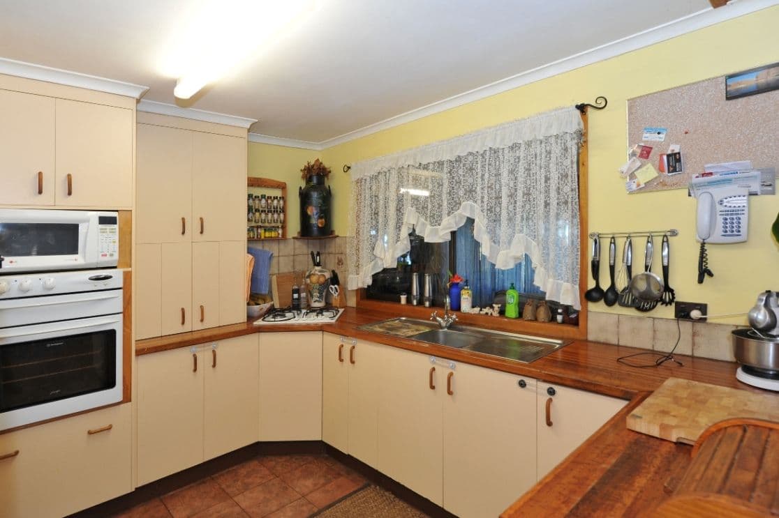 11 Hillview Crescent, GOWRIE JUNCTION QLD 4352, Gowrie Junction - Thumbnail 4