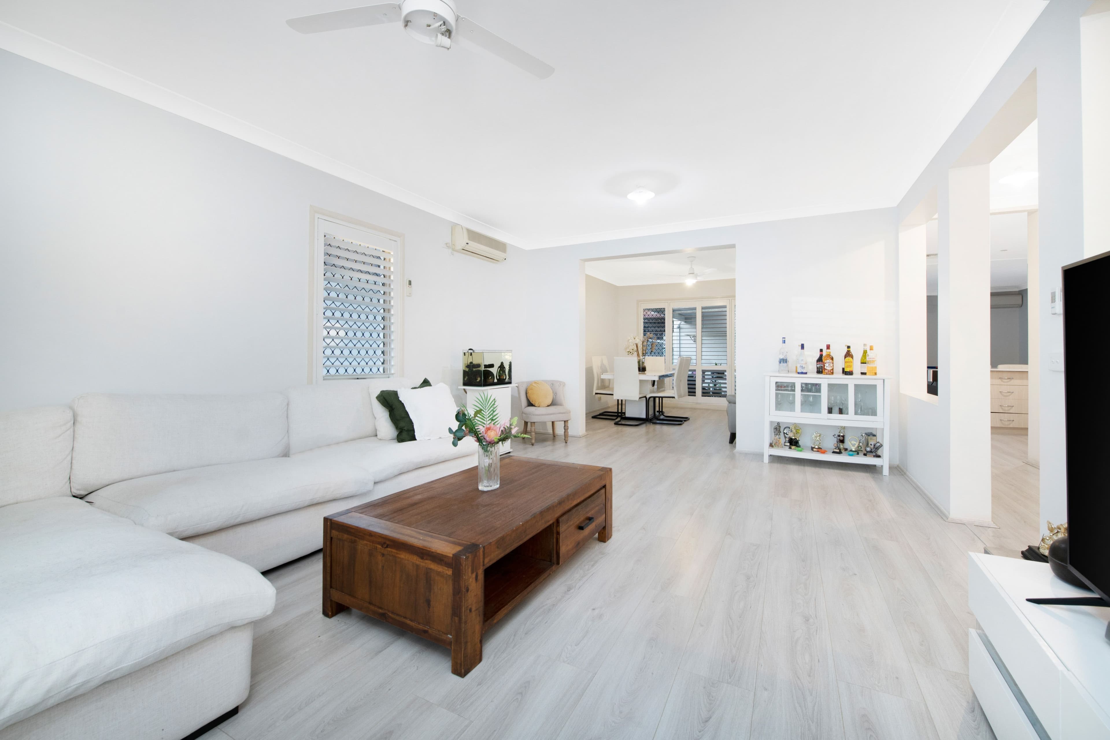 1 Kentwell Crescent, Stanhope Gardens NSW 2768, Stanhope Gardens - Thumbnail 2