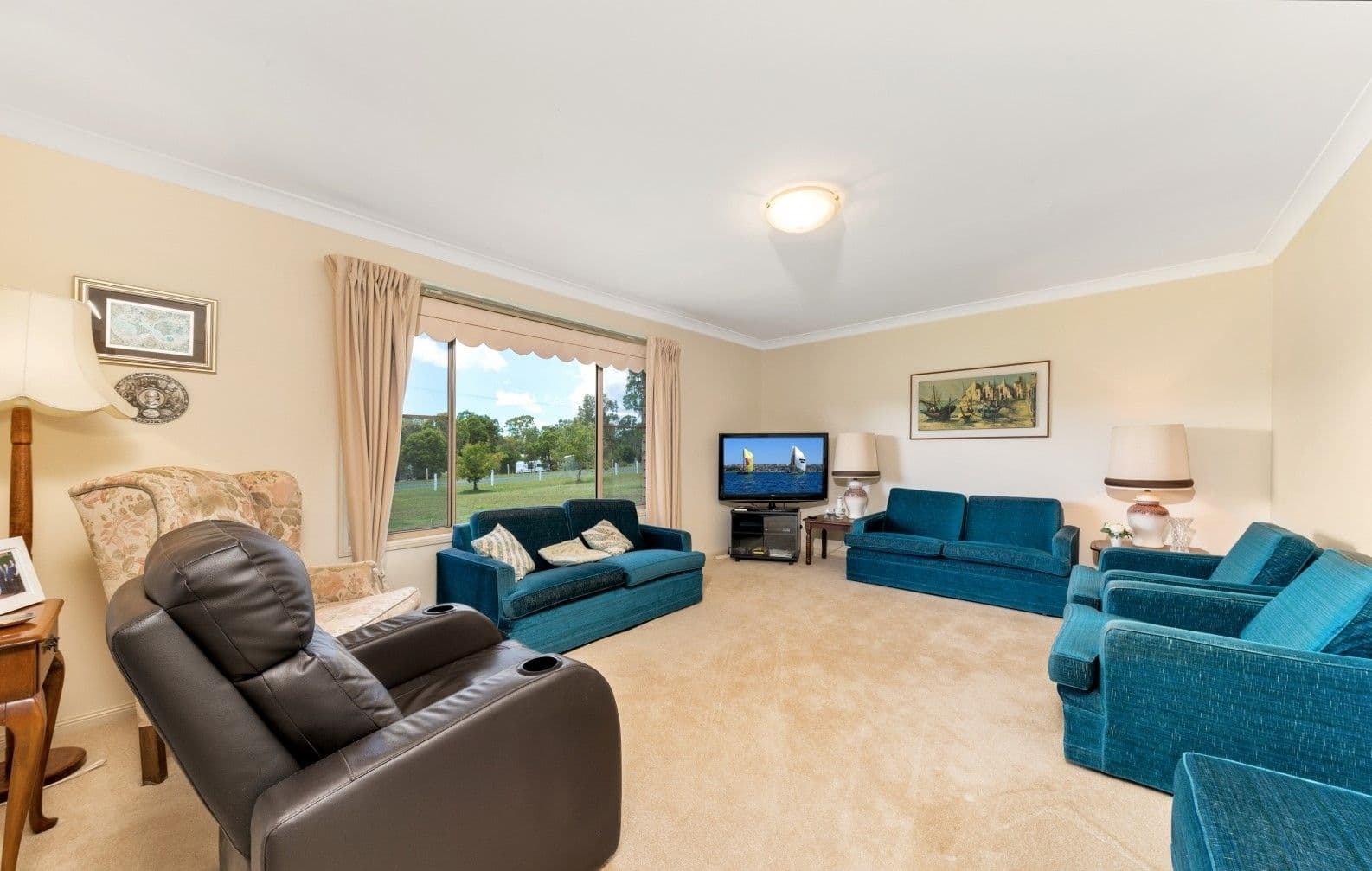 2 Montanus Drive, Woodford QLD 4514, Woodford - Thumbnail 5