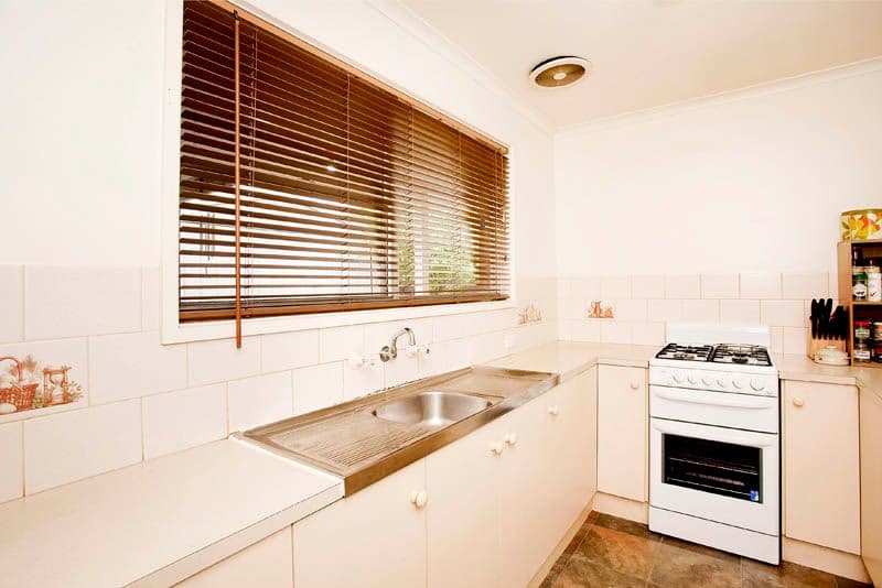 18 Worden Court, WHITTINGTON VIC 3219, Whittington - Thumbnail 2