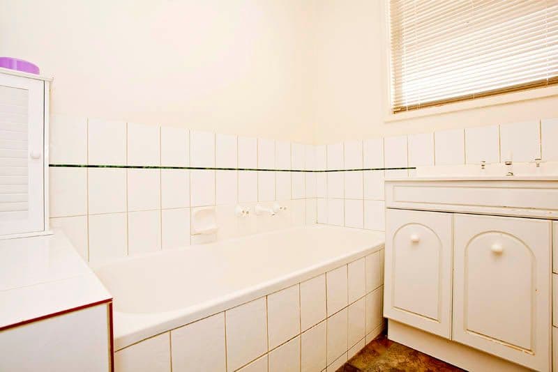 18 Worden Court, WHITTINGTON VIC 3219, Whittington - Thumbnail 8