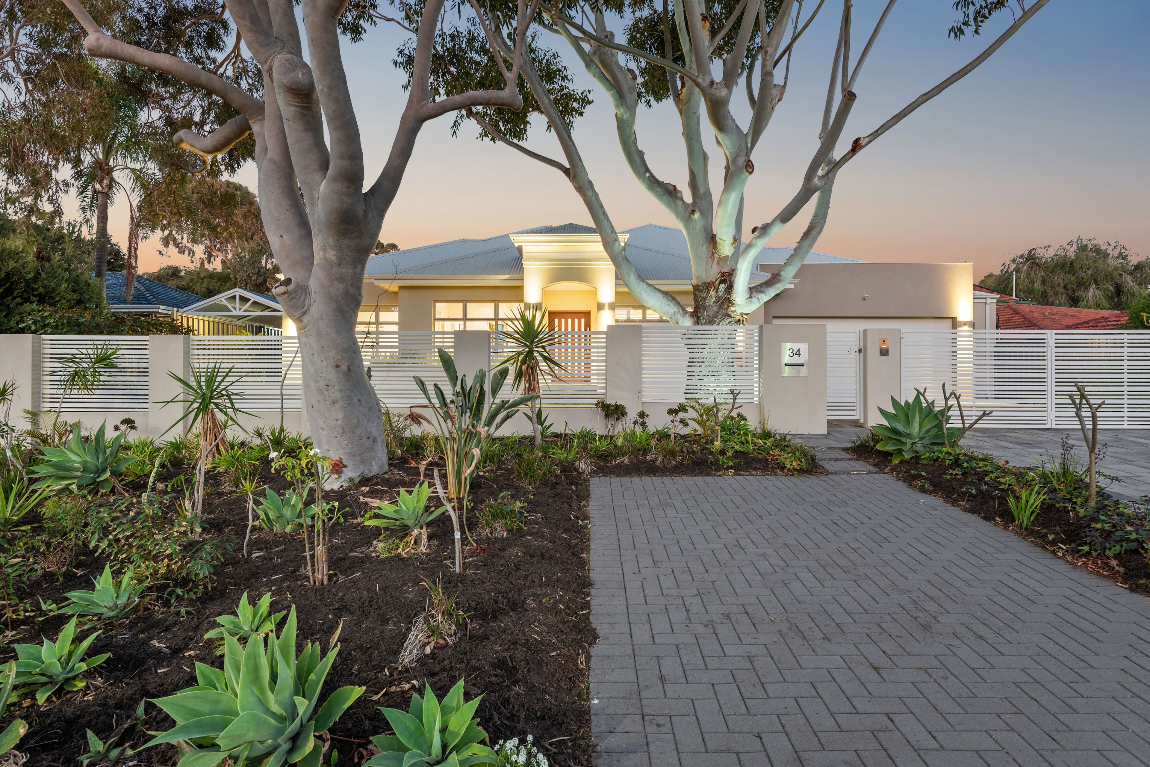 34 Kempenfeldt Avenue, Sorrento WA 6020, Sorrento - Thumbnail 2