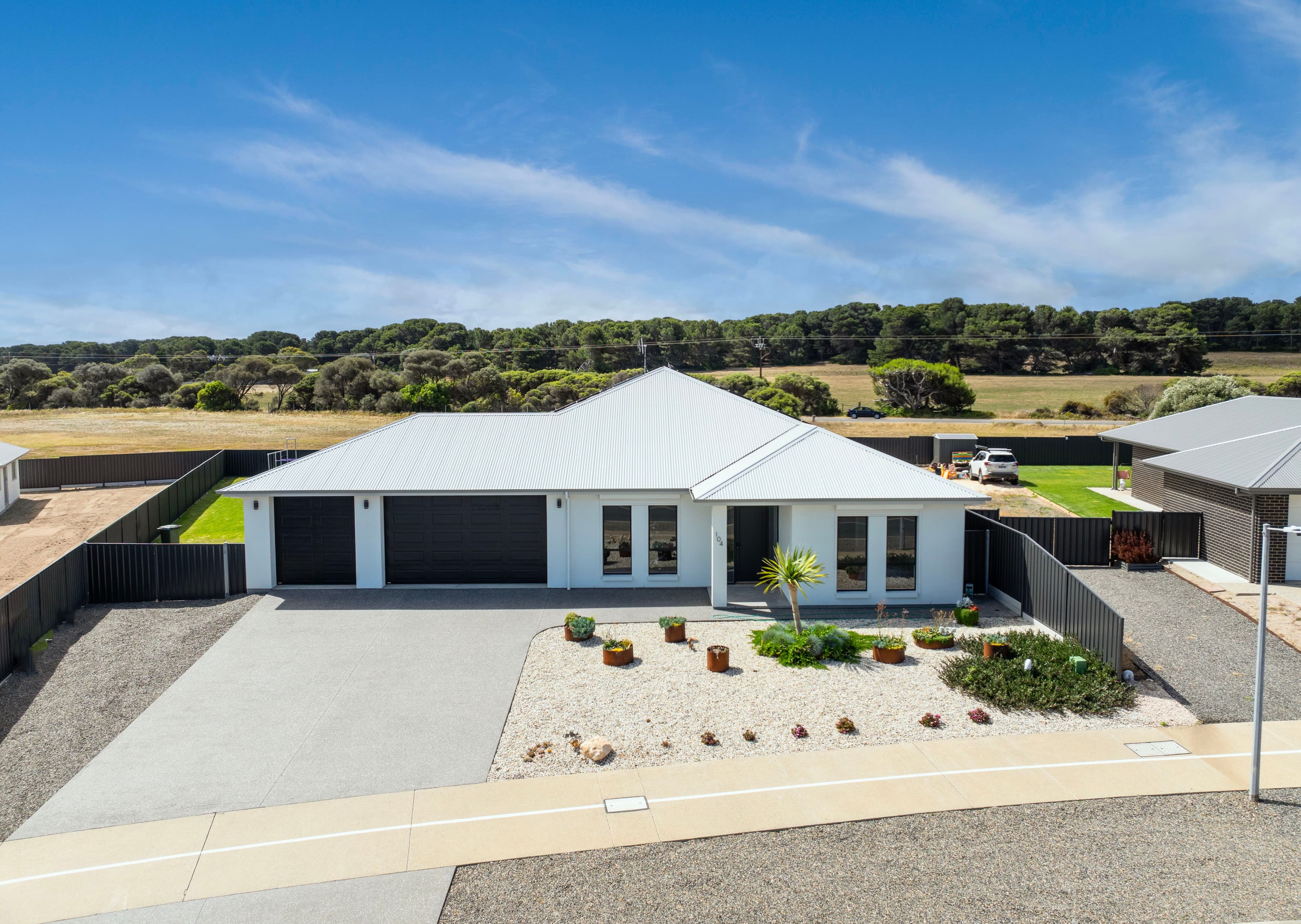 104 Victoria Parade, Hindmarsh Island SA 5214, Hindmarsh Island - Image 1