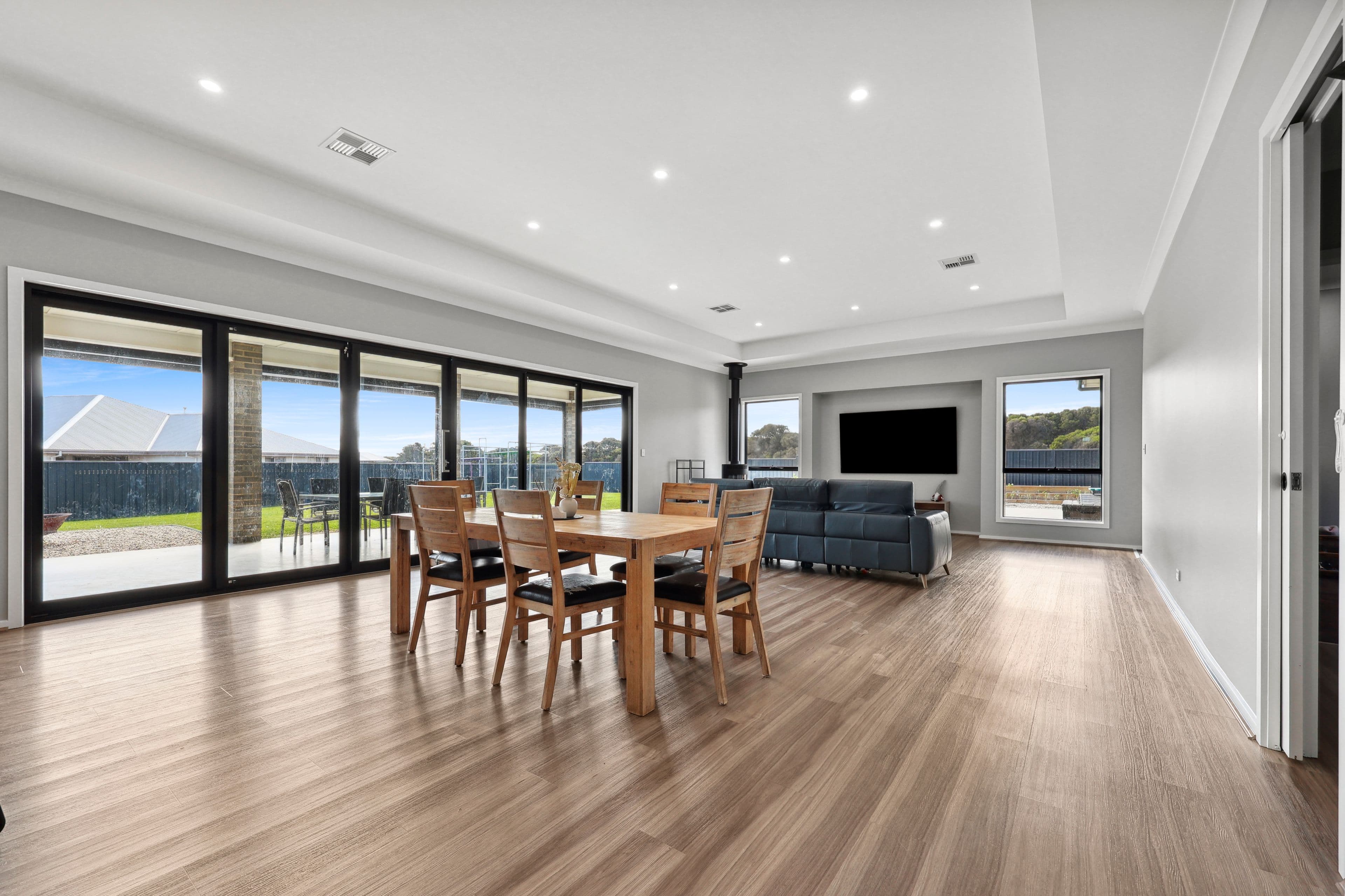 104 Victoria Parade, Hindmarsh Island SA 5214, Hindmarsh Island - Thumbnail 3