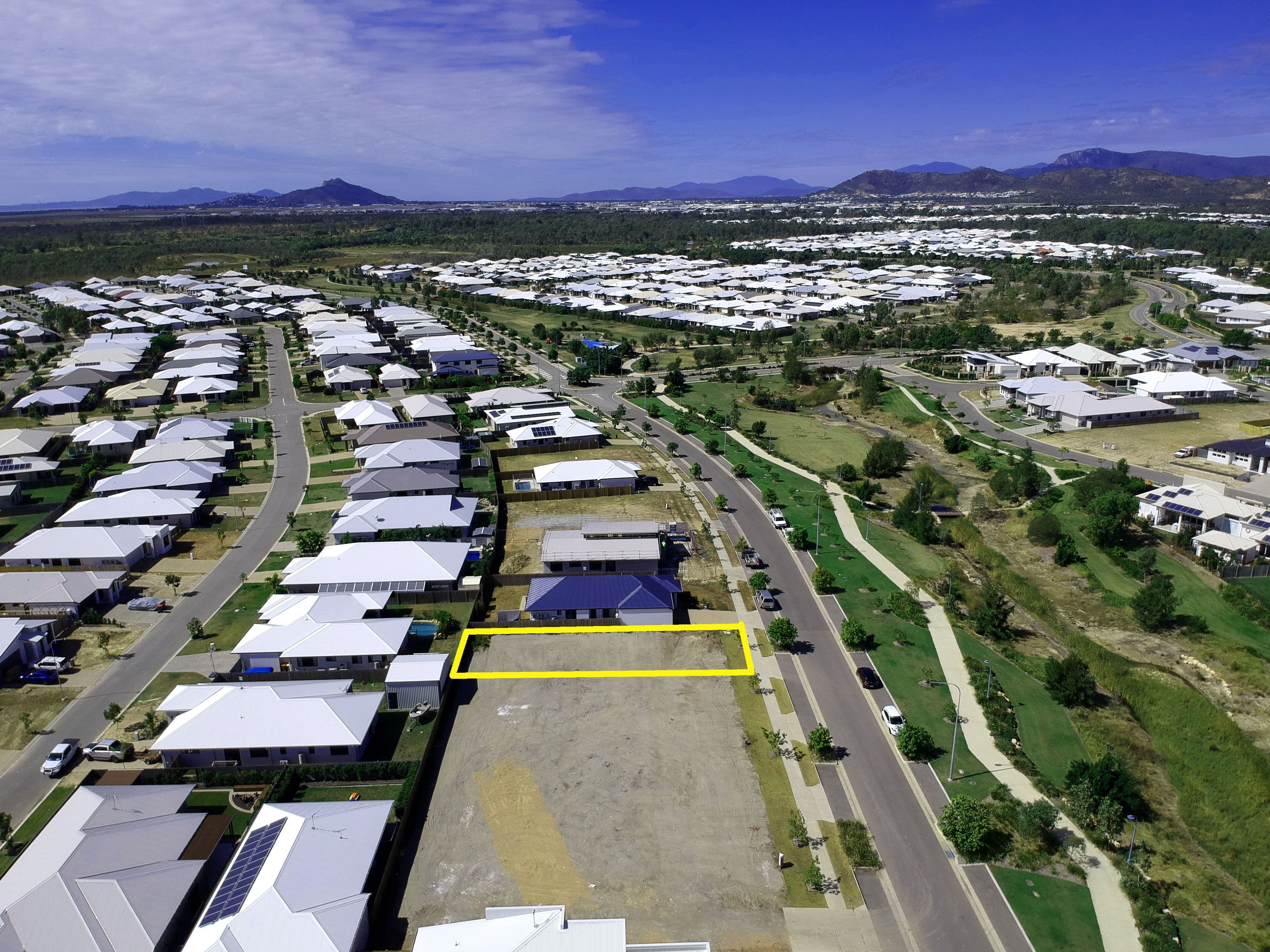 134 Sunhaven Boulevard, Burdell QLD 4818, Burdell - Image 1