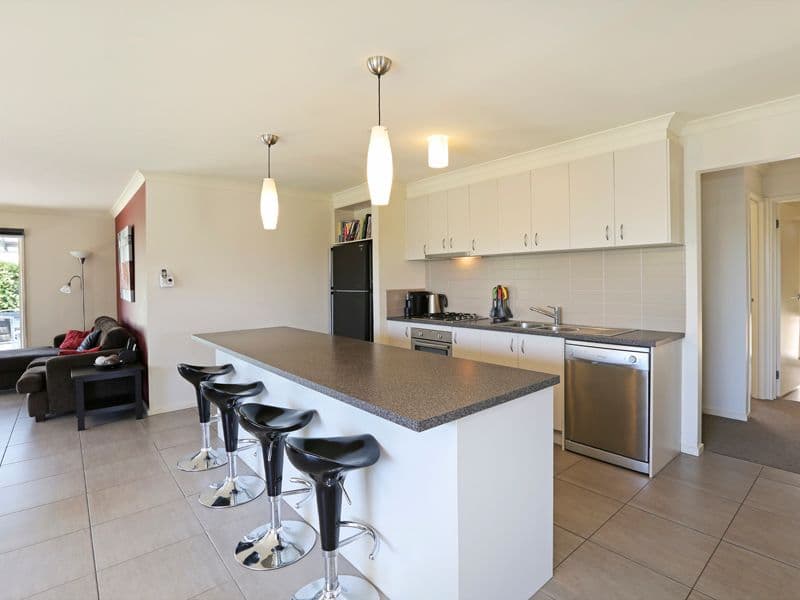 7 Ellen Close, GROVEDALE VIC 3216, Grovedale - Thumbnail 3
