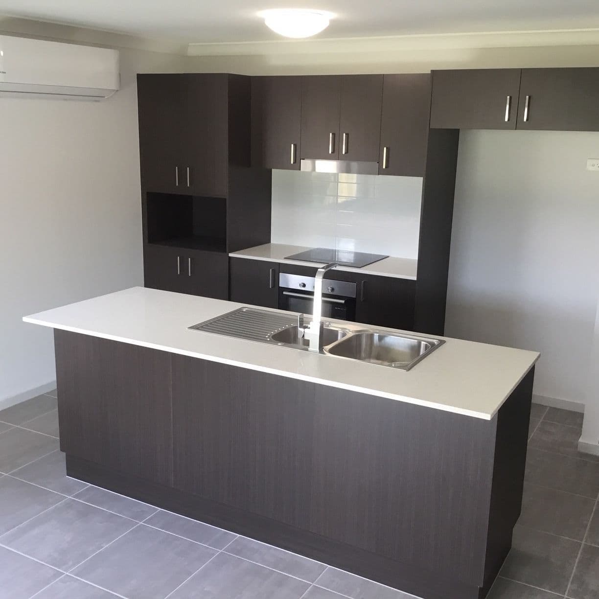 61 Belyando Street, Holmview QLD 4207, Holmview - Thumbnail 4