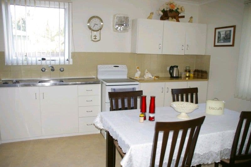 4 Ogilvy Street, RENMARK SA 5341, Renmark - Thumbnail 3