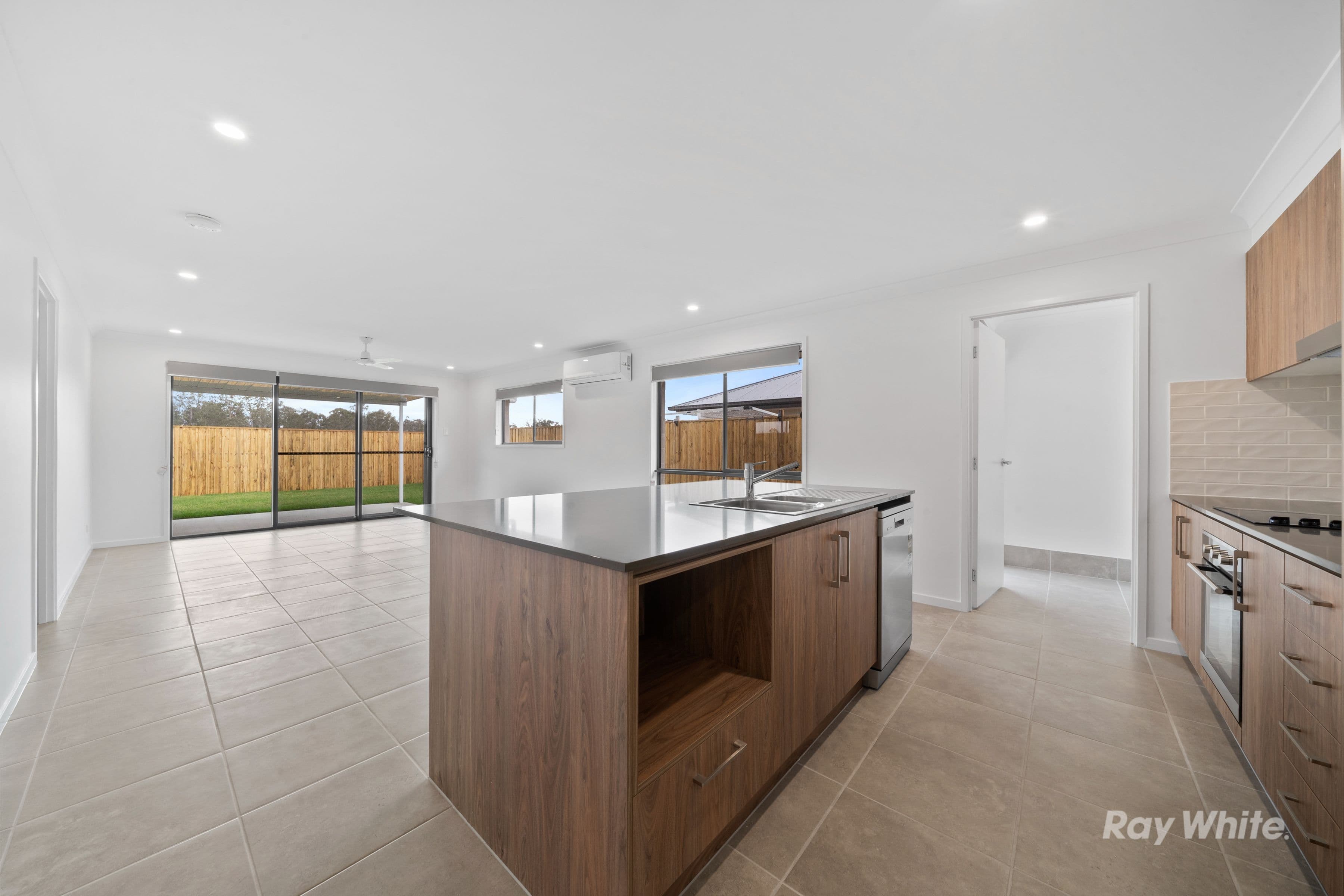 12 Colmar Street, Jimboomba QLD 4280, Jimboomba - Thumbnail 5
