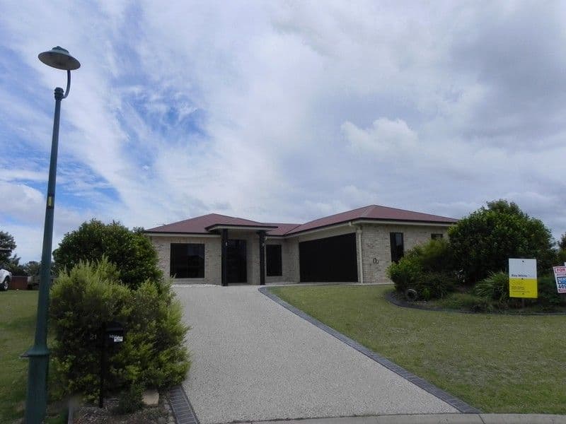 21 Fairway Drive, PITTSWORTH QLD 4356, Pittsworth - Image 1