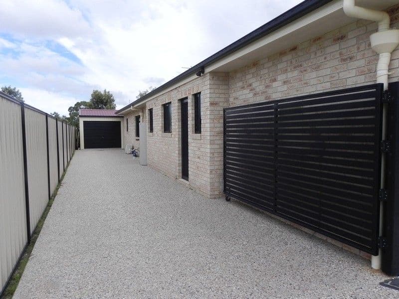 21 Fairway Drive, PITTSWORTH QLD 4356, Pittsworth - Thumbnail 4