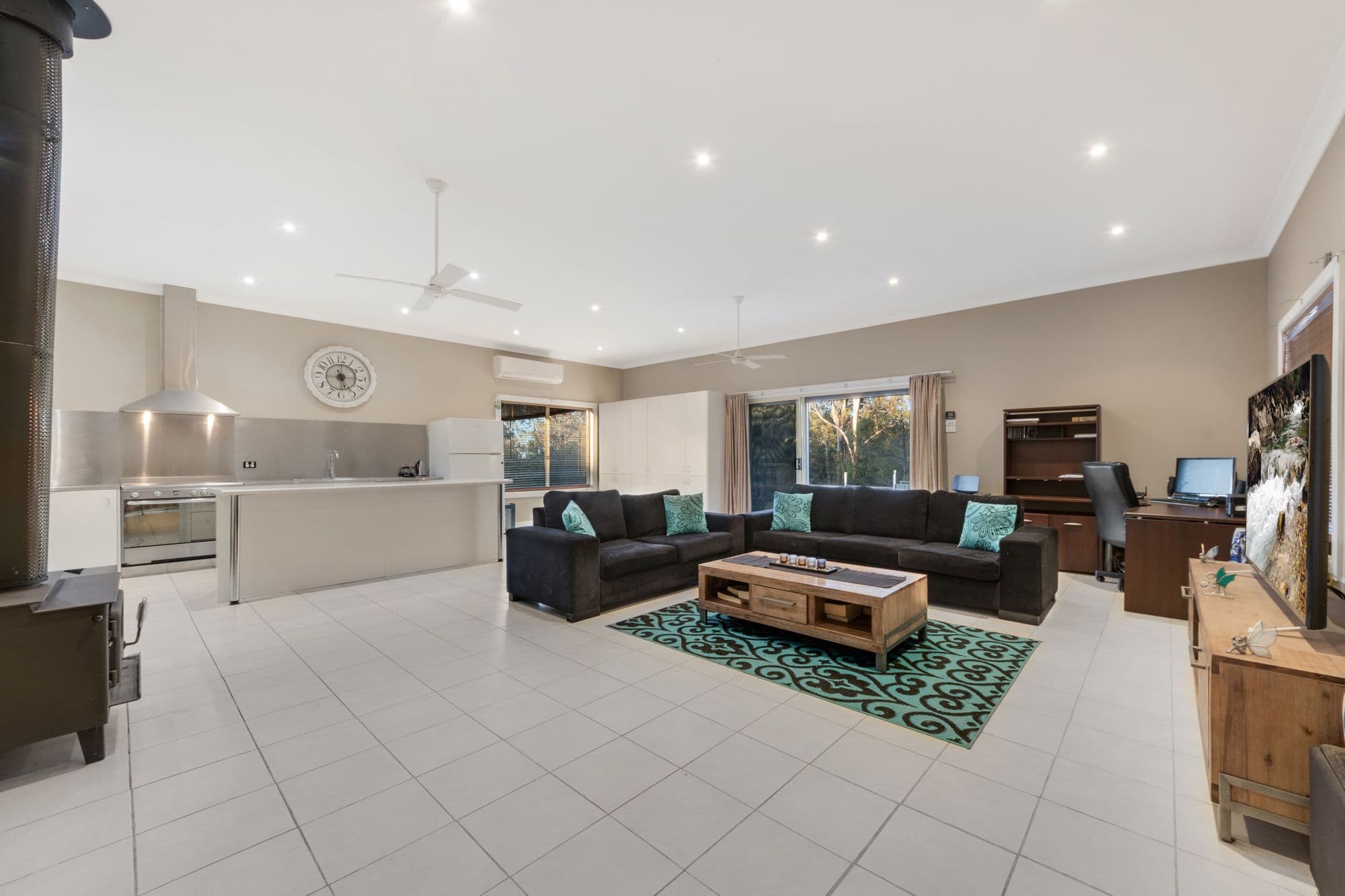6 Steveys Forest Road, Oakdale - Thumbnail 2