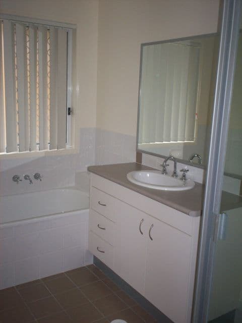 1 Turner Court, MARSDEN QLD 4132, Marsden - Thumbnail 5