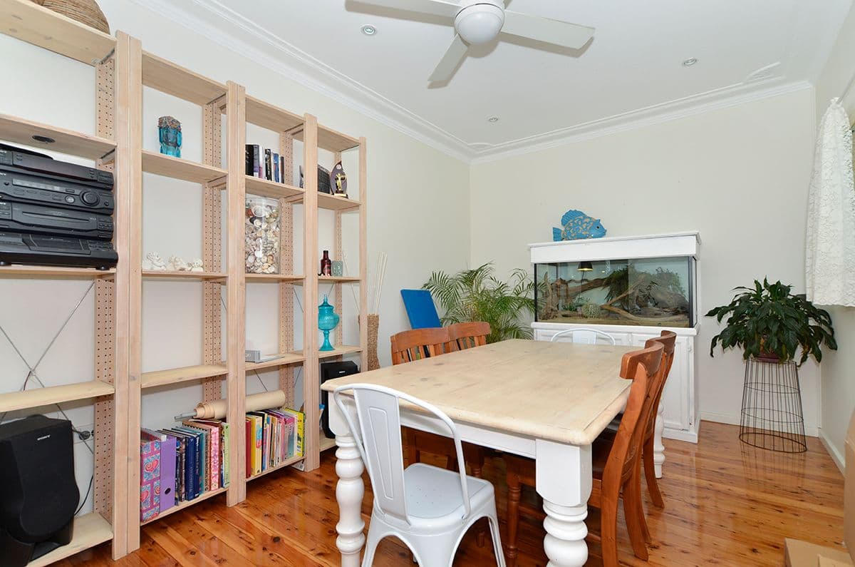 45 Commonwealth Avenue, Blackwall - Thumbnail 2