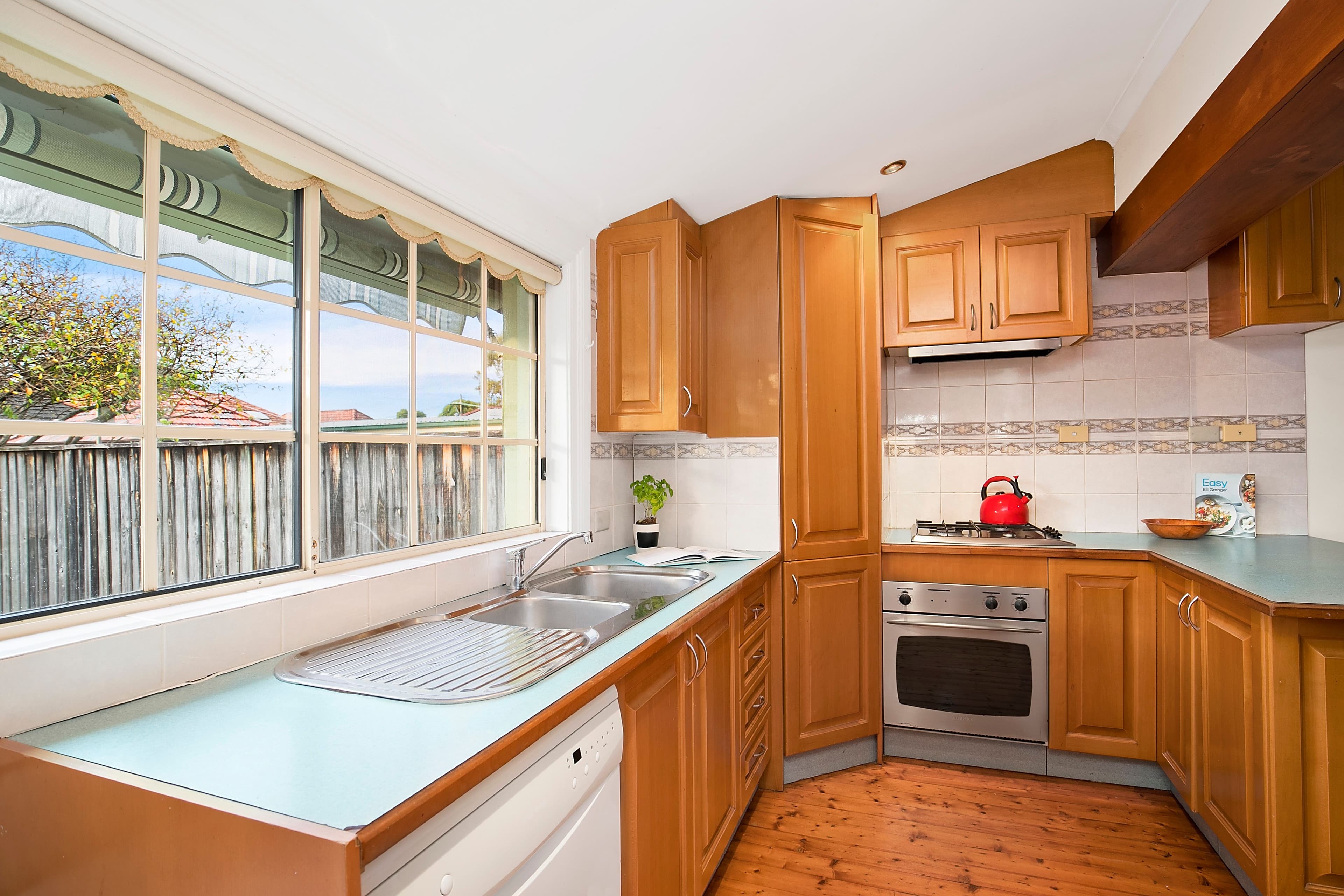 150 Atchison Street, Crows Nest - Thumbnail 3