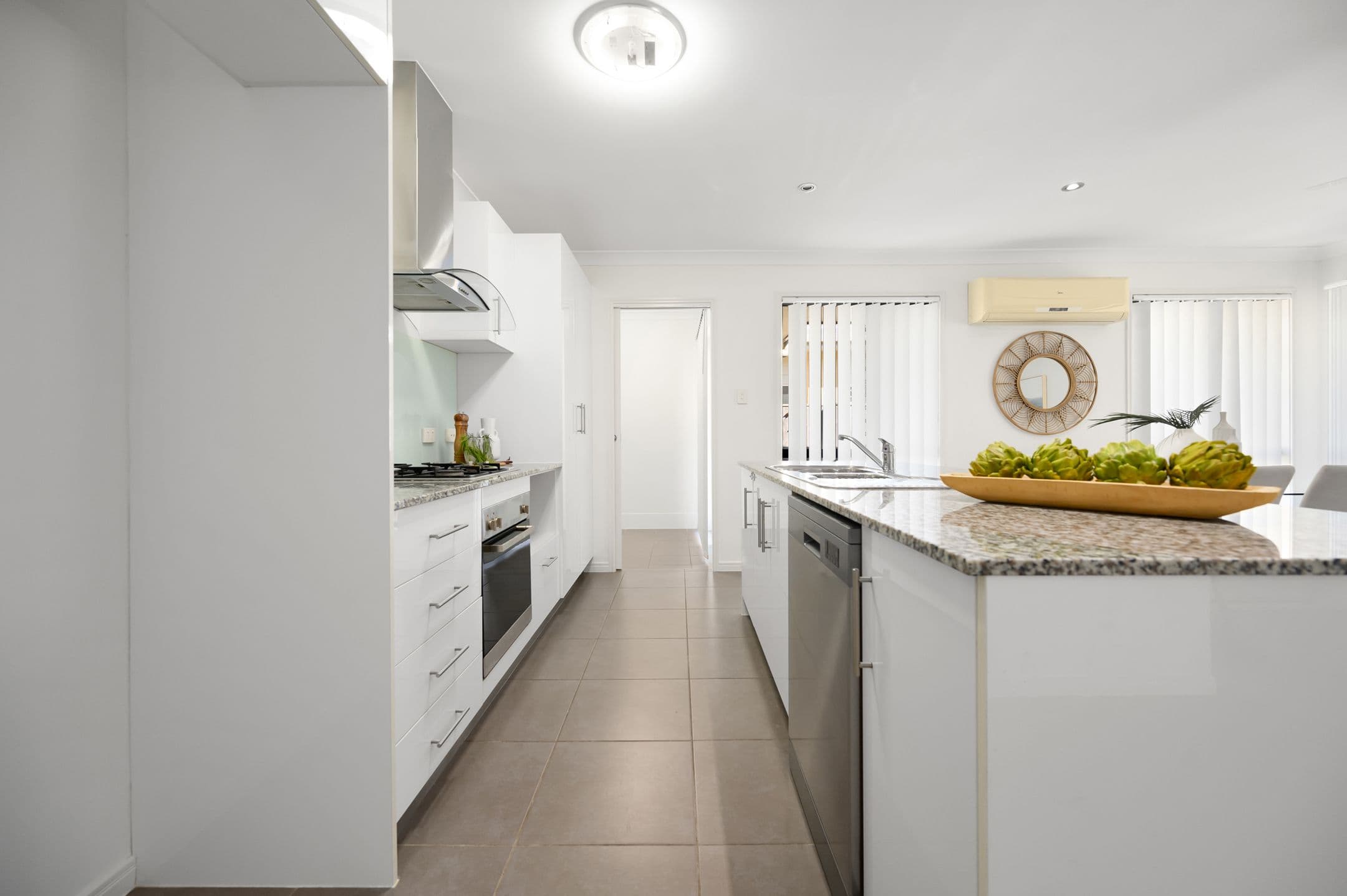 21 Paradise Drive, Coomera QLD 4209, Coomera - Thumbnail 5