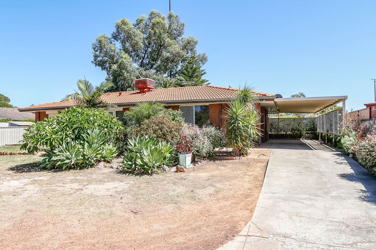 23 Blackadder Road, Swan View WA 6056, Swan View - Thumbnail 2