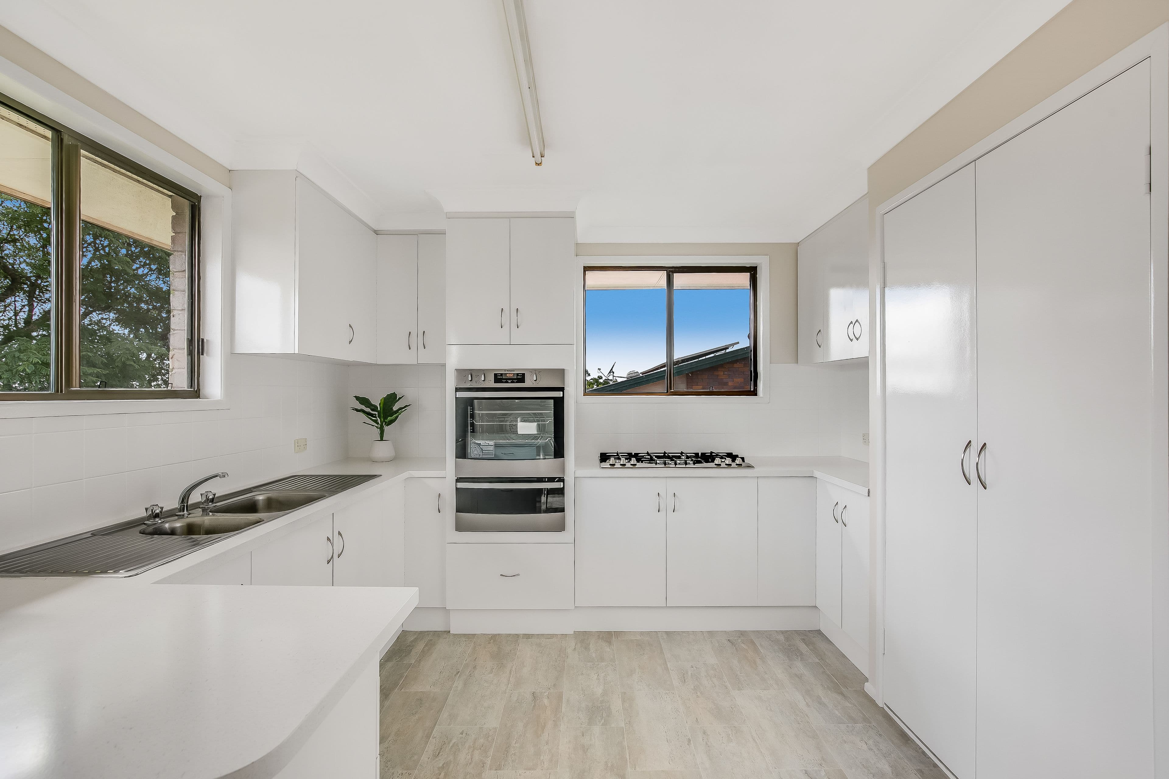 35 Champagne Crescent, Wilsonton Heights QLD 4350, Wilsonton Heights - Thumbnail 4