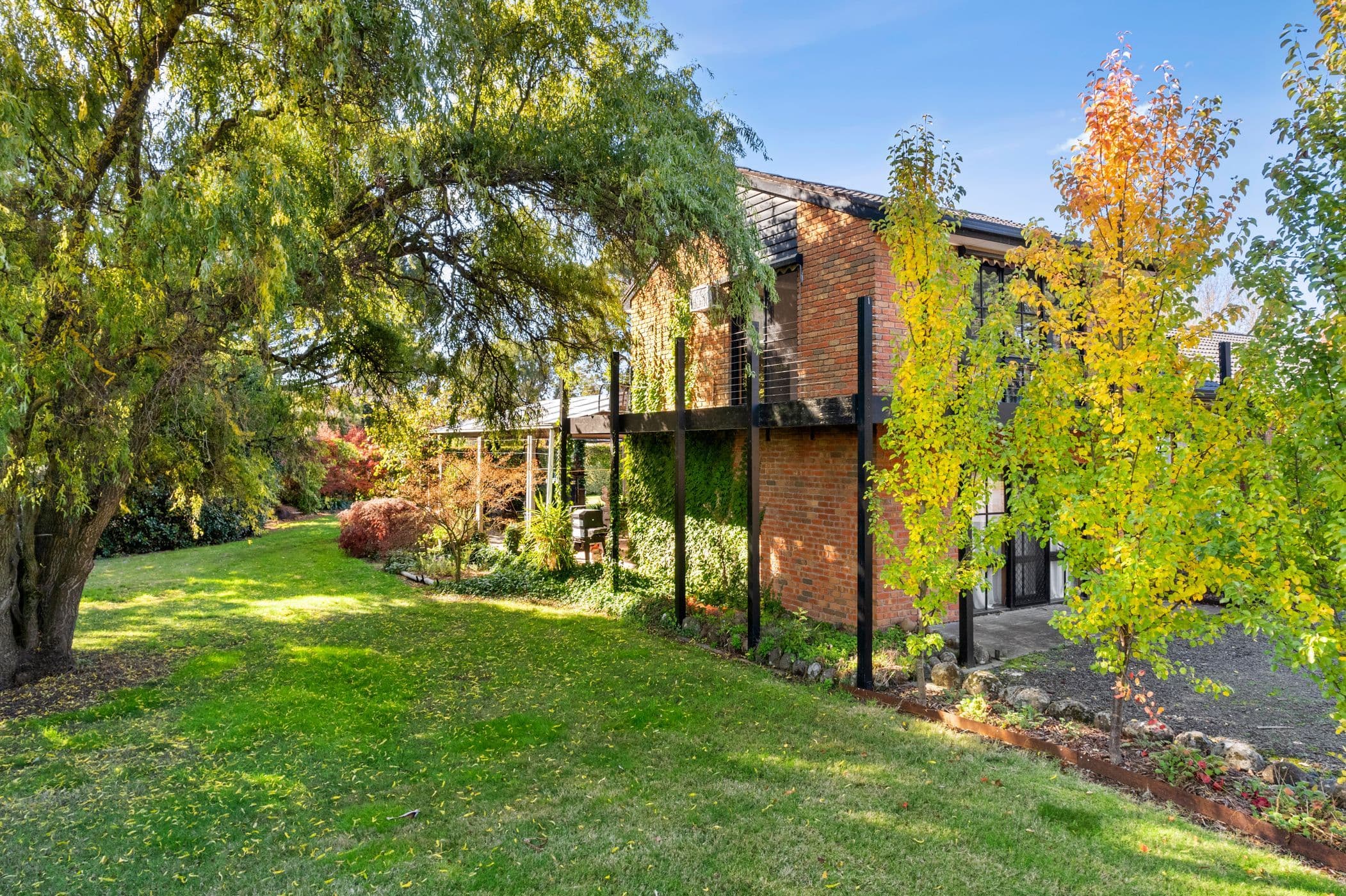 2-4 Latrobe Street, Kyneton VIC 3444, Kyneton - Thumbnail 2