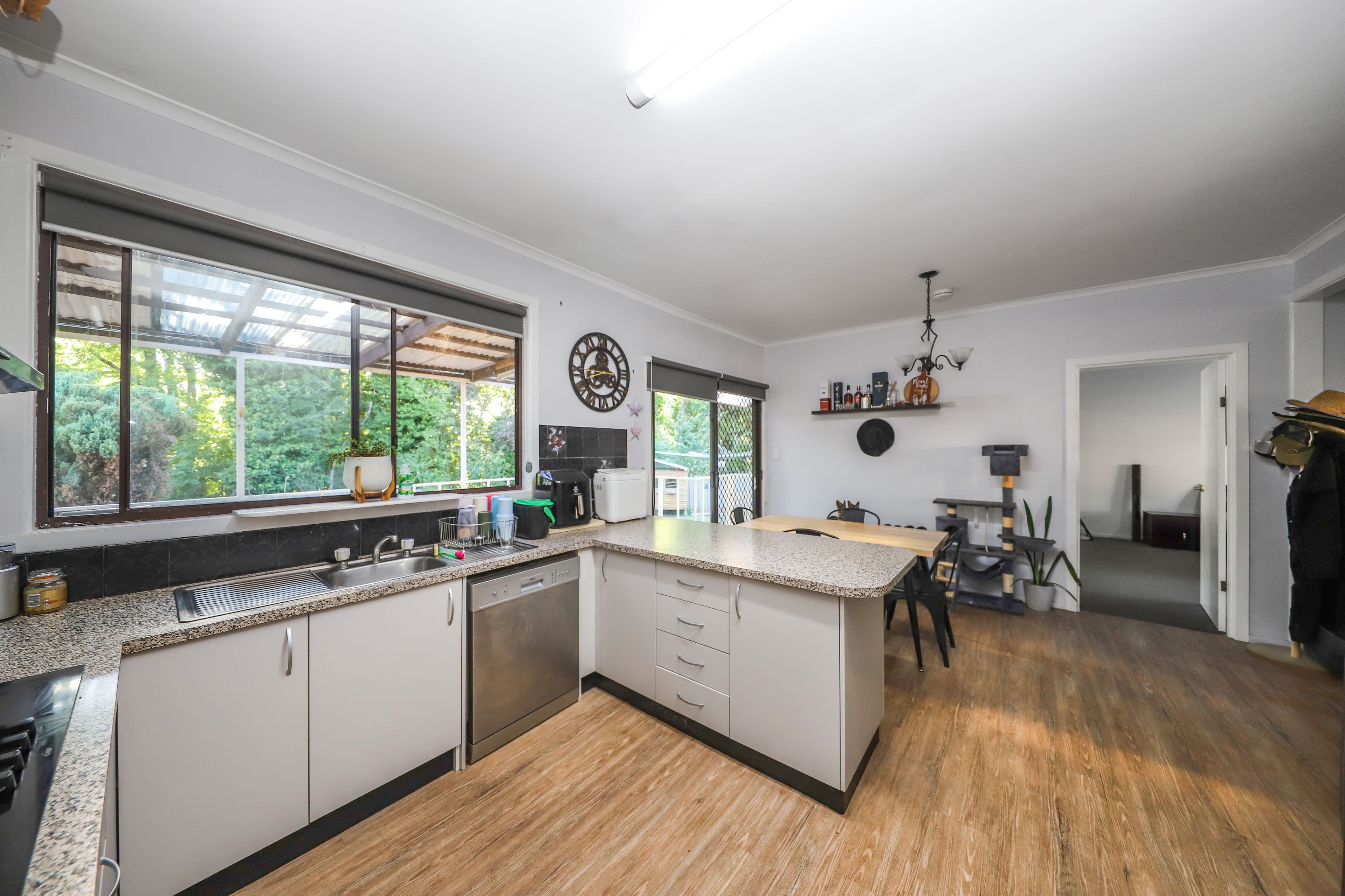 75 Mill Road, Batlow NSW 2730, Batlow - Thumbnail 5