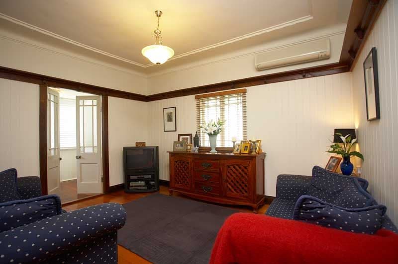 33 Rouen Road, BARDON QLD 4065, Bardon - Thumbnail 2