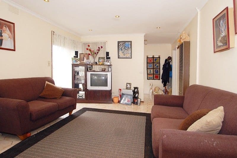 9 Barron Court, DANDENONG NORTH VIC 3175, Dandenong North - Thumbnail 4