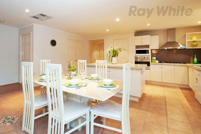 110 BILLANOOK Way, Chirnside Park VIC 3116, Chirnside Park - Thumbnail 6