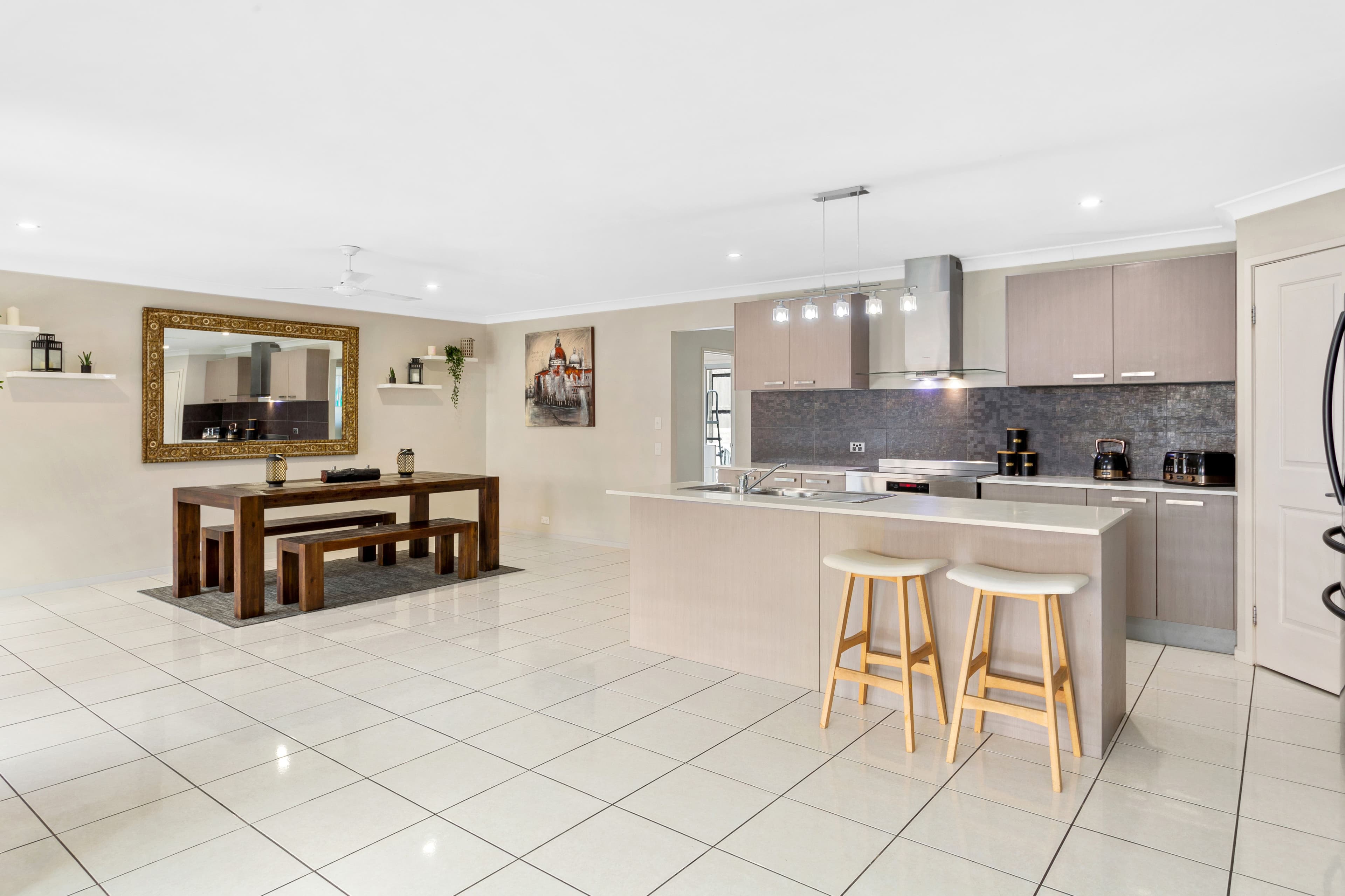 8 Sunrise Place, FLAGSTONE QLD 4280, Flagstone - Thumbnail 4