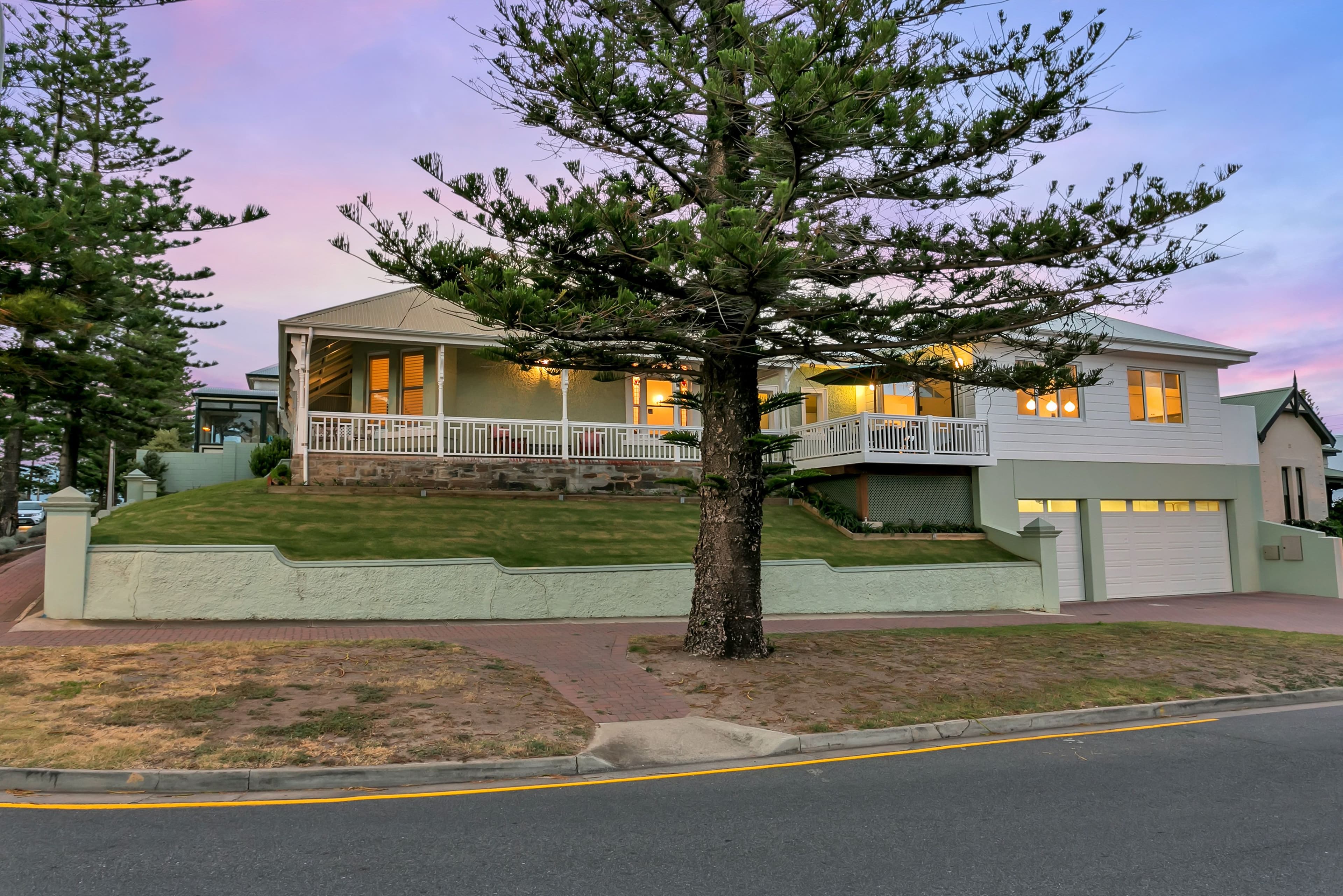 546 Seaview Road, Grange SA 5022, Grange - Thumbnail 2